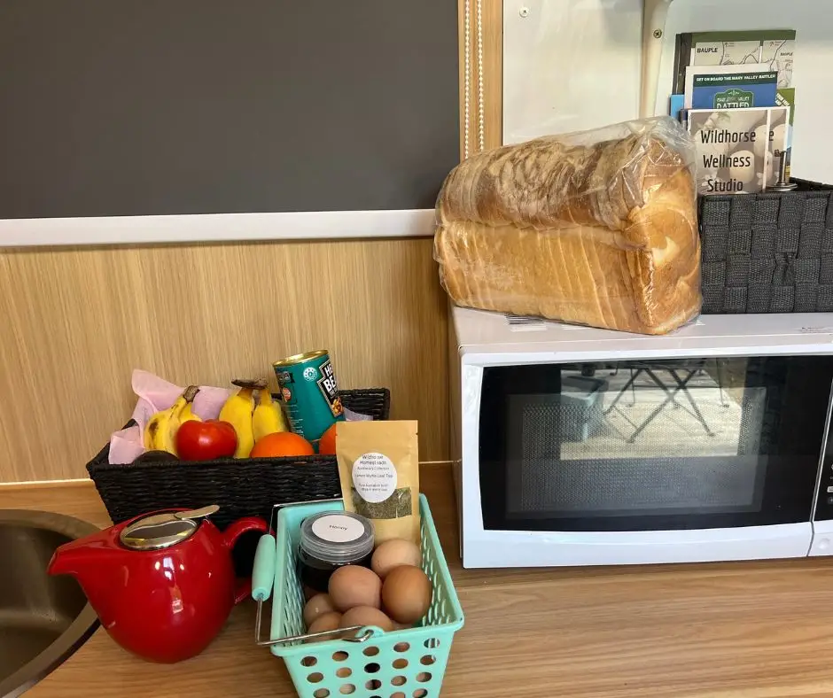 Guest Breakfast Hamper Rocky Creek Escape